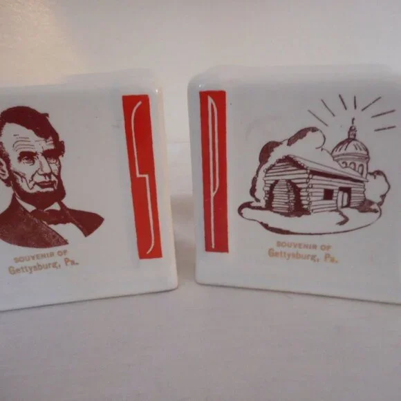 Vintage art deco white red ceramic Salt & Pepper - Picture 1 of 8